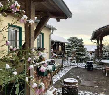 Effelsberg Apartment | Ferienwohnung Sternenzauber