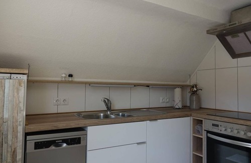 Dernbach Apartment | Ferienwohnung Uhu - Haus am Lindenbaum