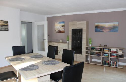 Schwanewede Apartment | Ferienwohnung unter den Eichen