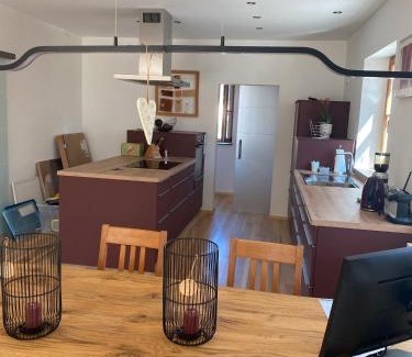 Holzheim a. Forst Apartment | Ferienwohnung Wein