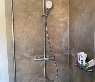 Holzheim a. Forst Apartment | Ferienwohnung Wein
