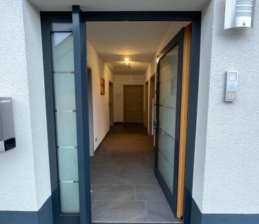 Neumagen-Dhron Apartment | Ferienwohnung ' Wein unter Palmen '