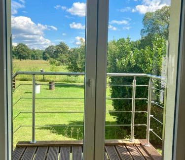 Burg-Dorf Apartment | Ferienwohnung Wiesenglück