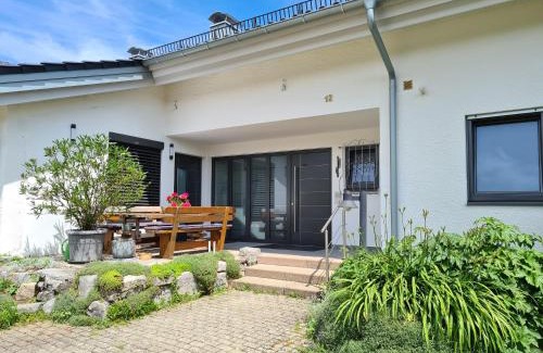 Argenbuhl Apartment | Ferienwohnungen Familie Hofer