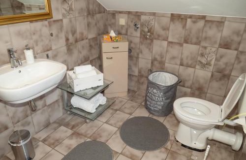 Lottstetten Apartment | Ferienwohnungen Hirschen Lottstetten