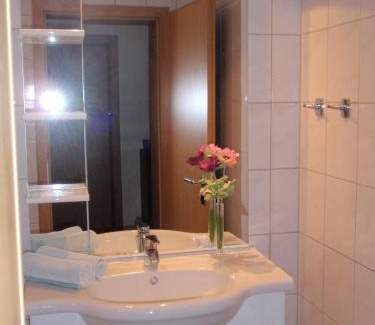 Weyregg am Attersee Apartment | Ferienwohnungen Kern