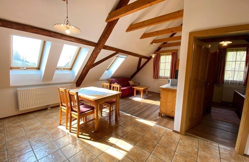 Johnsdorf-Brunn Other | Ferienwohung "heuboden" mit Frühstück - Kürbishof Gartner