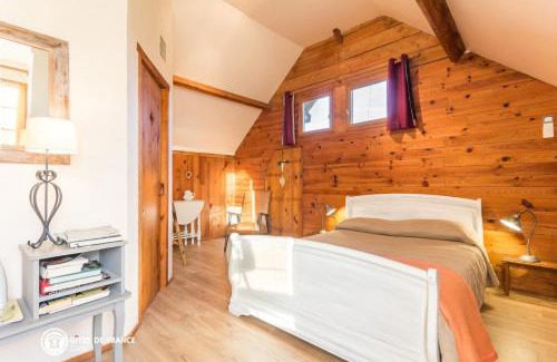 Fleury-la-Foret Bed & Breakfast | Ferme de la Cacheterie,