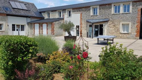 Monampteuil Resort | Ferme Du Chateau
