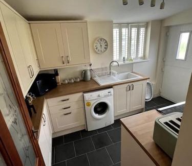 Bretford Apartment | Fern Cottage