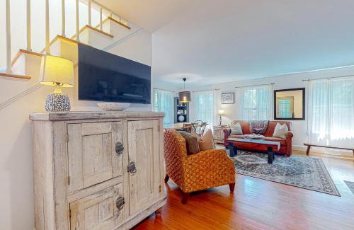 West Tisbury House | Fernbank Hideaway