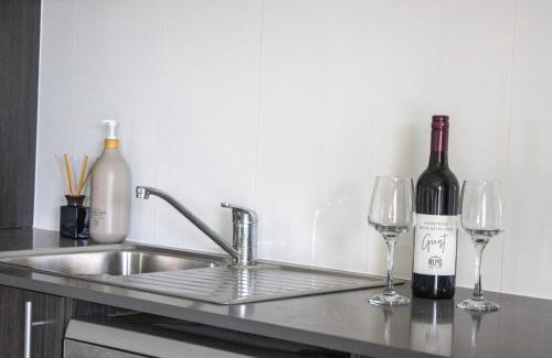 Karalee Apartment | Fernhouse - Sleeps up to 4 PPL