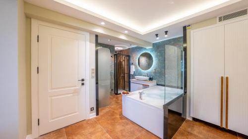 Fethiye Apartment | Fethiye Merkezde Jakuzili Lüks Daire - OcekHomes Meva