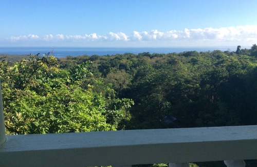 Discovery Bay Apartment | Few minutes drive from the beach