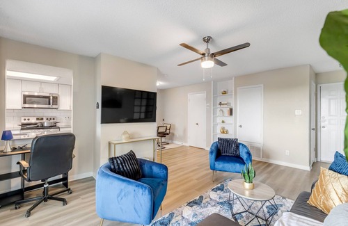 Pleasant Valley Apartment | Few minutes to DT