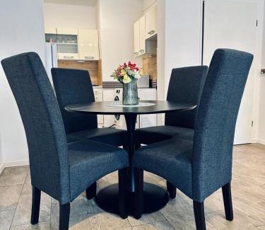 Bad Bentheim Apartment | FeWo Am Hang mit Balkon im Grünen