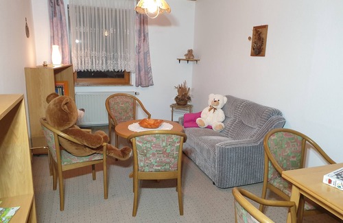 Siegmundsburg Apartment | Fewo im Gästehaus Werraquelle, Naturnah, Familienfreundlich, Tierlieb, Gruppen