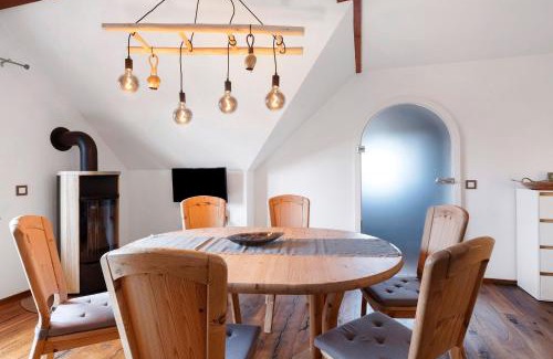 Uehlingen-Birkendorf Apartment | Fewo Lufs Loft