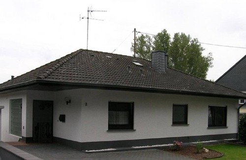 Leiningen Apartment | Fewo Schneider - apartment / apartment, bathroom, toilet, 2 bedrooms