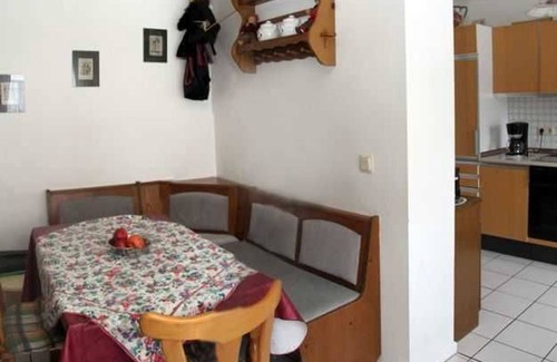 Wernborn Apartment | Fewo U3 = Gerlinde - Haus U, für 1-15 Personen, 25km bis Ffm-nord