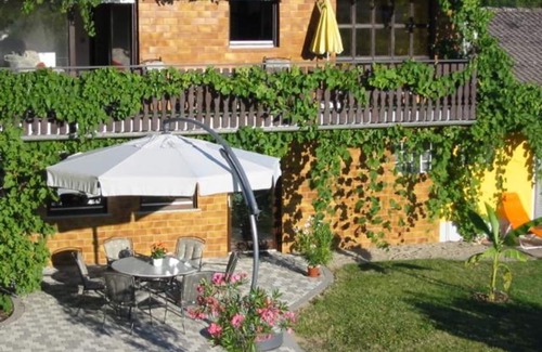 Schweigen-Rechtenbach Apartment | FEWO with terrace - Ferienwohnung Weingut Cuntz Sonnenhof