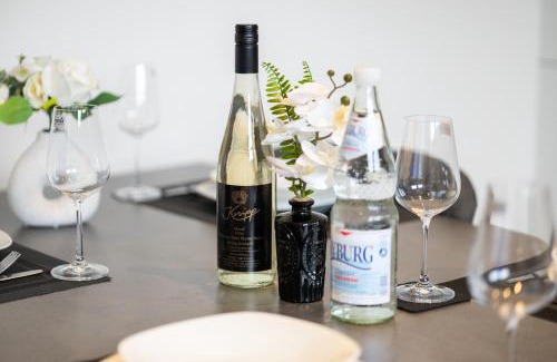 Lieser Apartment | Fewomo, Historisches Moselflair Apartment, 6 Personen, Stilvoll & Komfortabel für deinen Urlaub