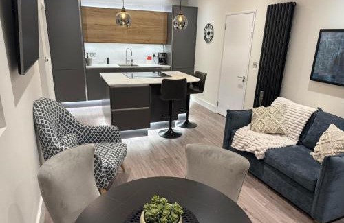 Douglas Apartment | Field Apartment