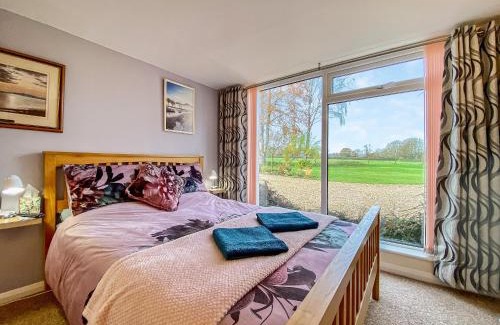 Penselwood House | Fieldview Snug