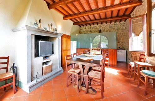 Loro Ciuffenna House | "Fienile" loft in farmhouse, swim pool, pvt terrace with stunning view