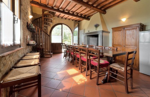 Loro Ciuffenna House | "Fienile" loft in farmhouse, swim pool, pvt terrace with stunning view