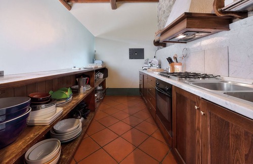 Loro Ciuffenna House | "Fienile" loft in farmhouse, swim pool, pvt terrace with stunning view