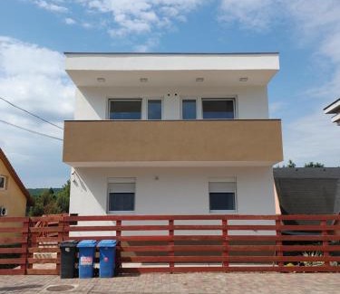 Miskolc-Tapolca House | Fiesta Apartman