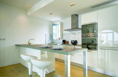 Xaghra Villa | FIFTY-FOUR Edge Pool House - GOZO