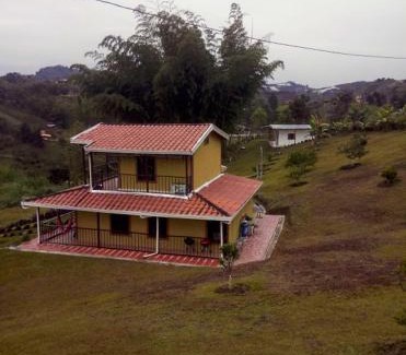 Marinilla Ski Chalet | Finca Alejandria (Condominio la Chiquita)