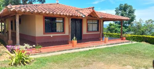 Curiti House | Finca Campestre Villa Carilina