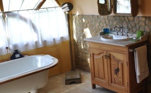 Rama Caida House | Finca La Encantada