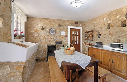 Loule Villa | Finca Quinta Matias with Mountain View, Pool & Wi-Fi