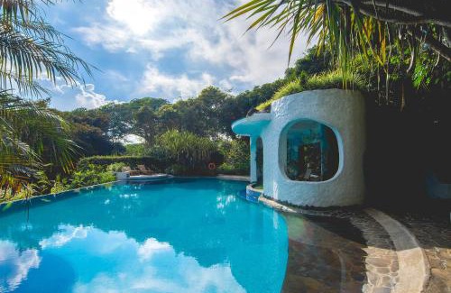 Santa Barbara de Heredia Hotel | Finca Rosa Blanca Coffee Farm and Inn