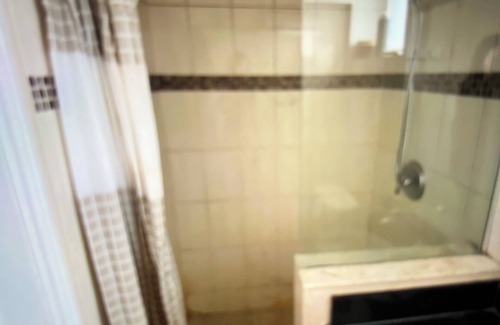 Willowdale House | Finch/Yonge Subway Station Walking 12 Minutes Private Bedroom