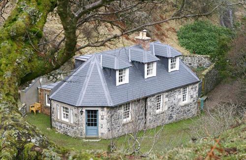Dalmellington House | Find Me Out - Sccw
