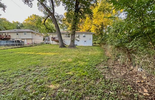 Waldron House | Find Your Mojo Ranch - 2K sqft home with 2 living rooms, game room, fenced yard