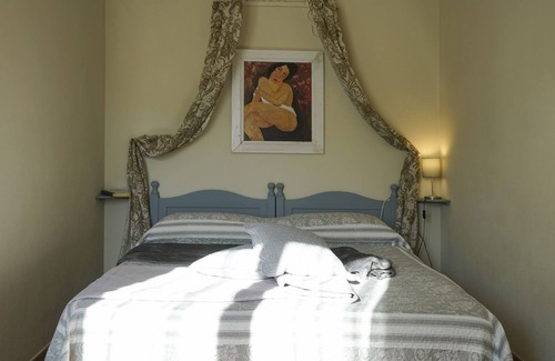 Fornaci Apartment | Finely furnished apartment with swimming pool and air conditioning