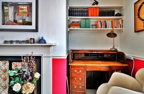 Lewes House | Finest Retreats - 123, High Street