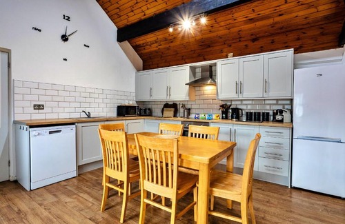 Ferryhill House | Finest Retreats - Woodstock Lodge