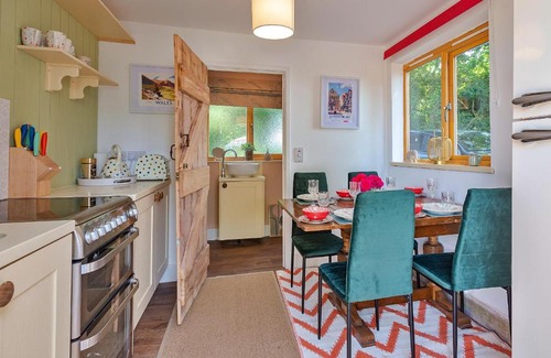 Stoney Stretton Ski Chalet | Finest Retreats - Shrawardine Train Carriage