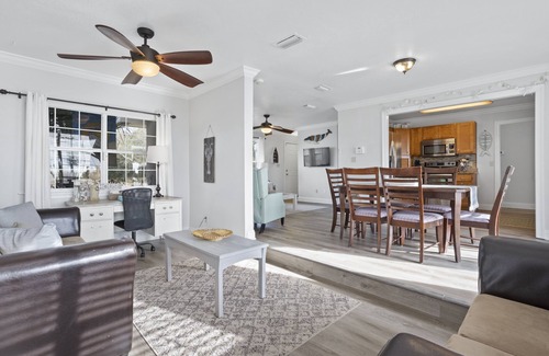 Gulfport House | Finley House with Beautiful Gulf View