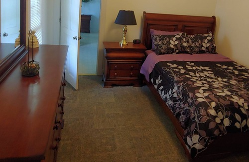 Owosso Apartment | Fins Inn Apt B