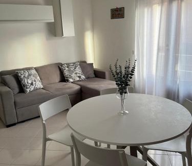 Province of Cagliari Apartment | Fiocco's Home, Two-room apartment in the center of Quartu