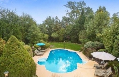 Linden Villa | 🔥 Fire & Fun | Luxe Stay w/Pool, Hot Tub & Game Room 🎮
