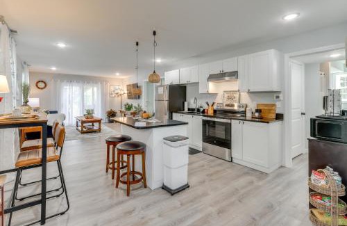 West Haven Apartment | Fire Pit and Yard West Haven Apt, 5 Mi to Yale!